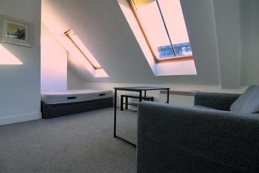 1 bed studio, Westmorland Road, Newcastle Upon Tyne, Newcastle, NE14EG - Image 2